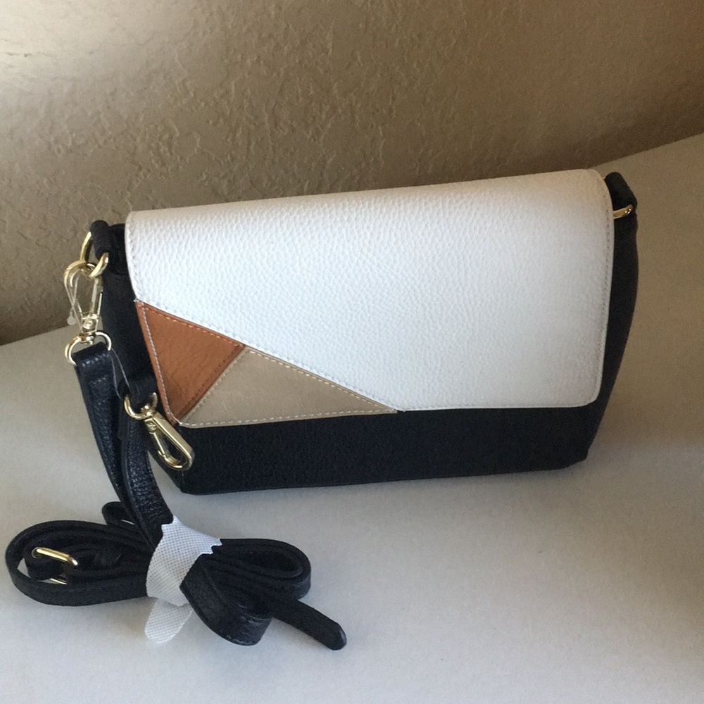 Very practical hand bag. new.